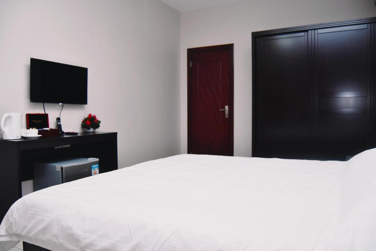 Le Sanita Hotel Απία Εξωτερικό φωτογραφία