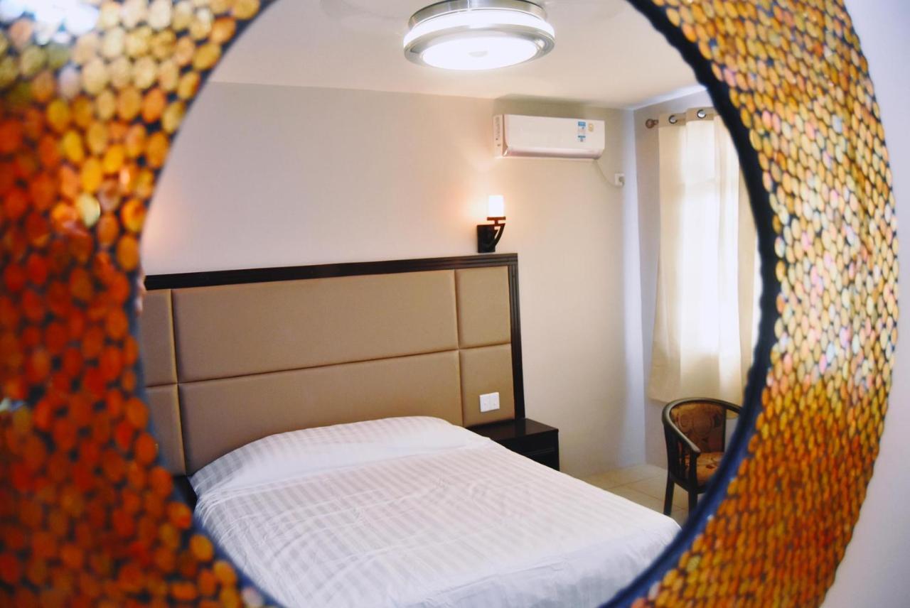 Le Sanita Hotel Απία Εξωτερικό φωτογραφία
